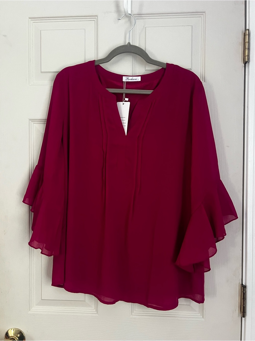 NWT Fashion Flowy ruffle sleeves blouse Large